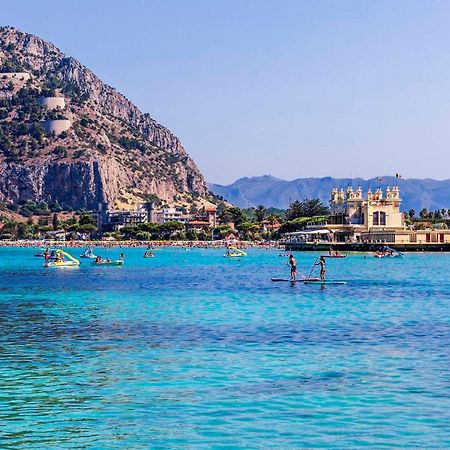 Casa Mandorlo A Mondello Lägenhet Exteriör bild