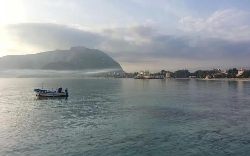 Casa Mandorlo A Mondello Lägenhet Exteriör bild