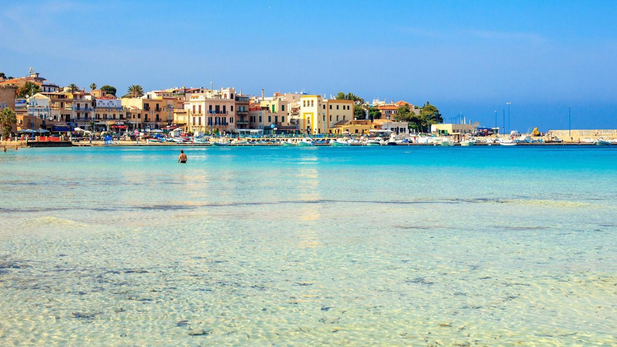 Casa Mandorlo A Mondello Lägenhet Exteriör bild